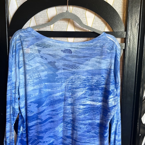 The North Face Blue Burnout Abstract Long Sleeve Pull On Tee / T Shirt Top. - Picture 9 of 12